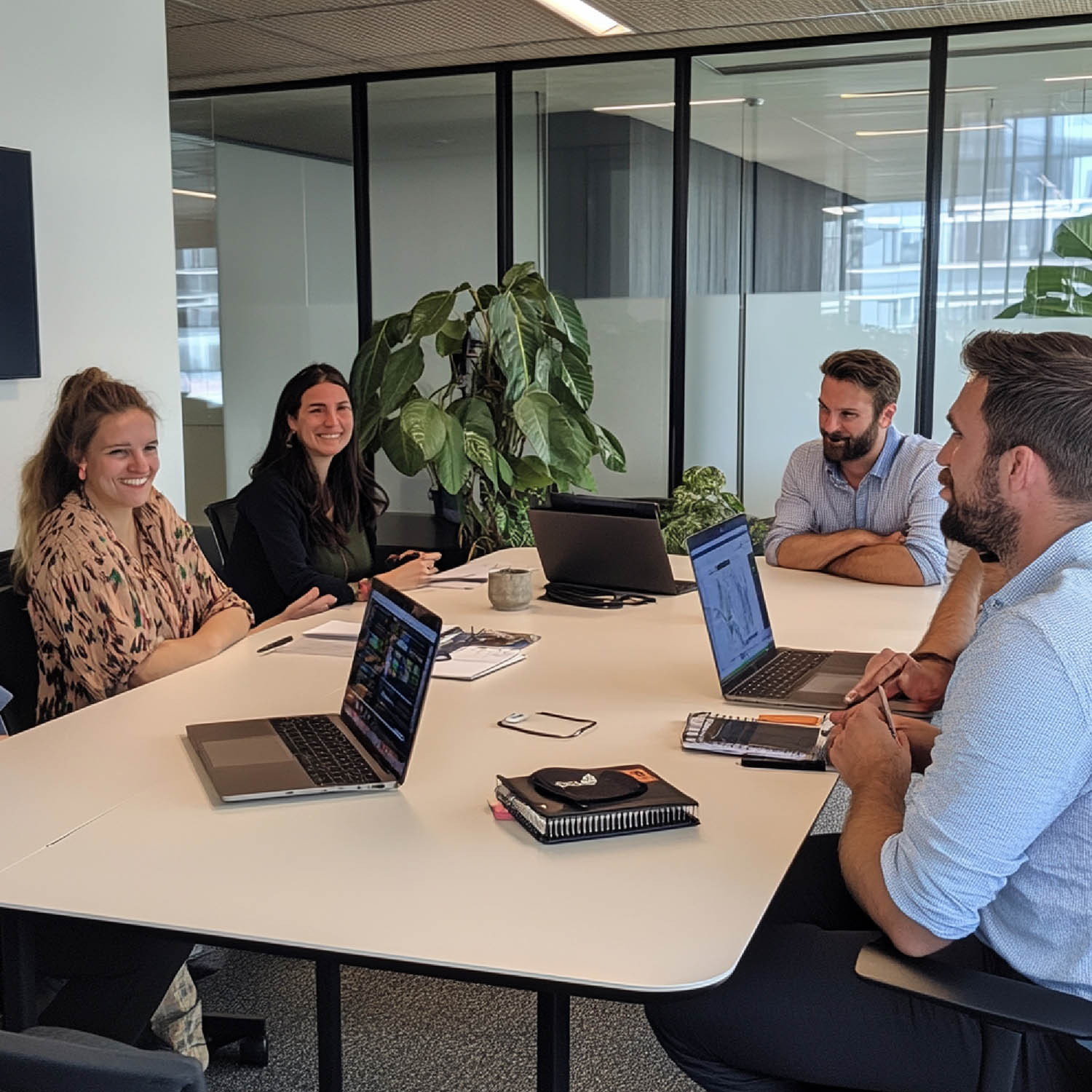 Gestoría para spots publicitarios - Asesoría Olmida